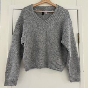 H&M Heather Gray V-Neck Sweater